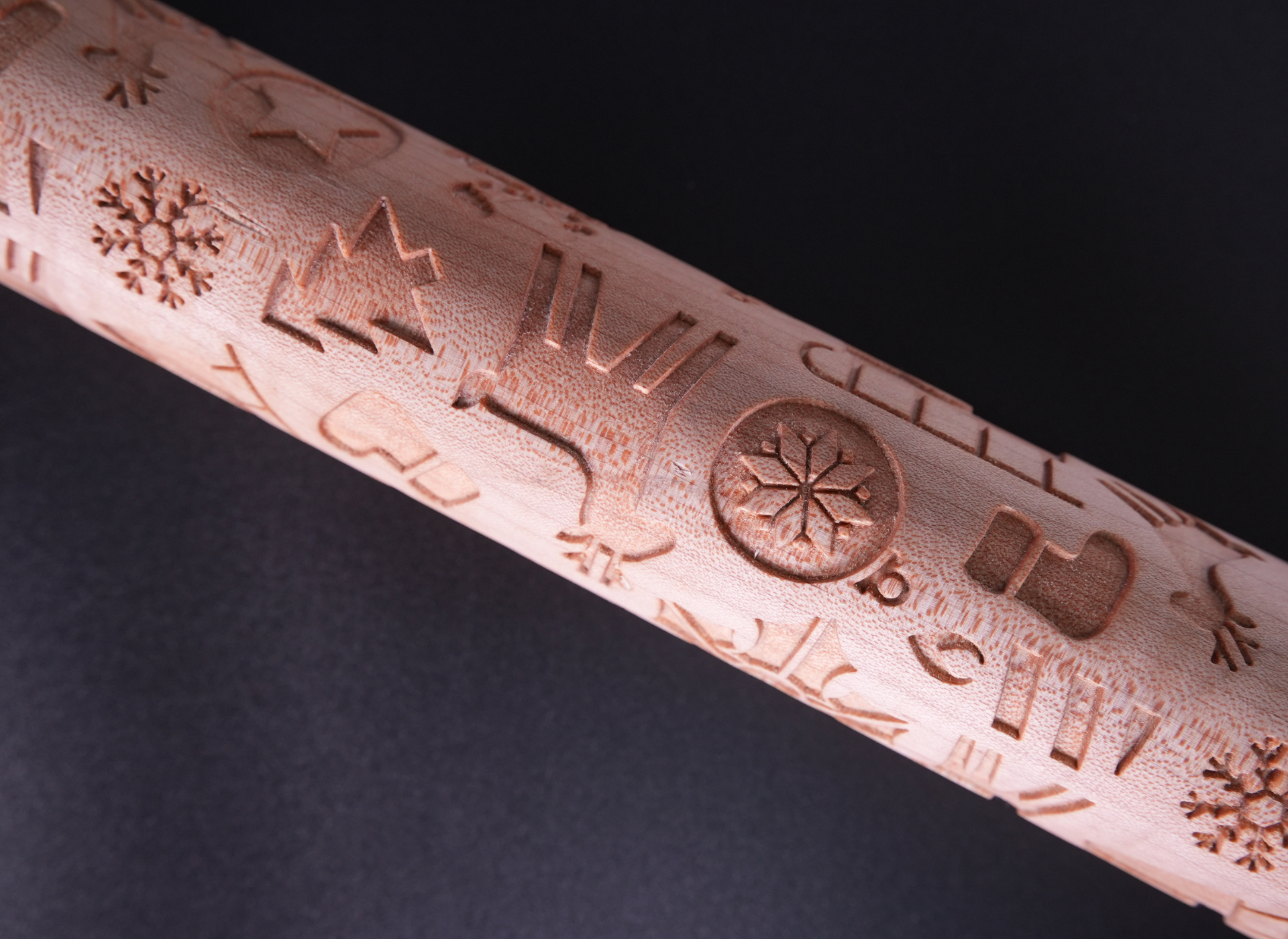 V-Bit on rolling pin