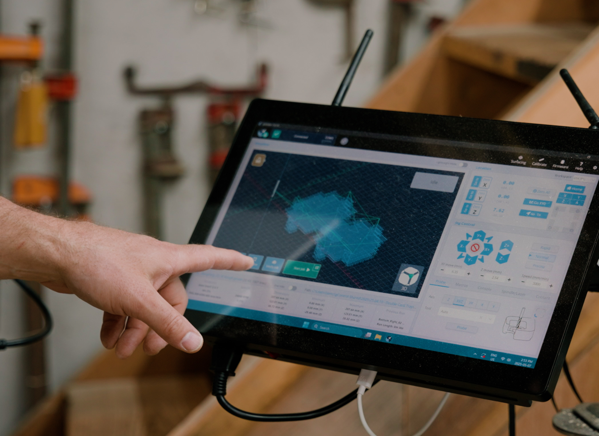 gControl in a Workshop pointing at screen